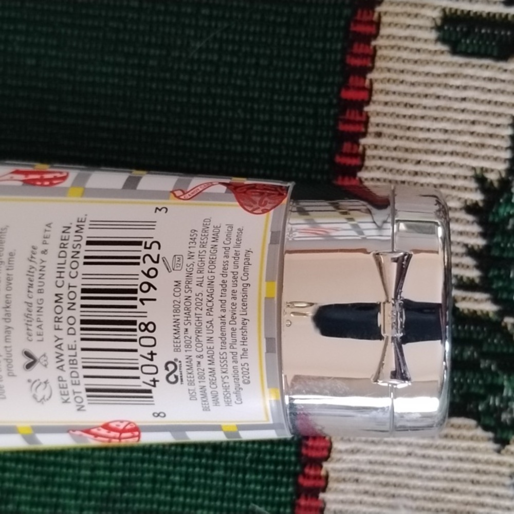 Beekman 1802 Limited Edition with Goat Milk Soap& Hand Cream In Candy Cane Scent - Picture 6 of 7